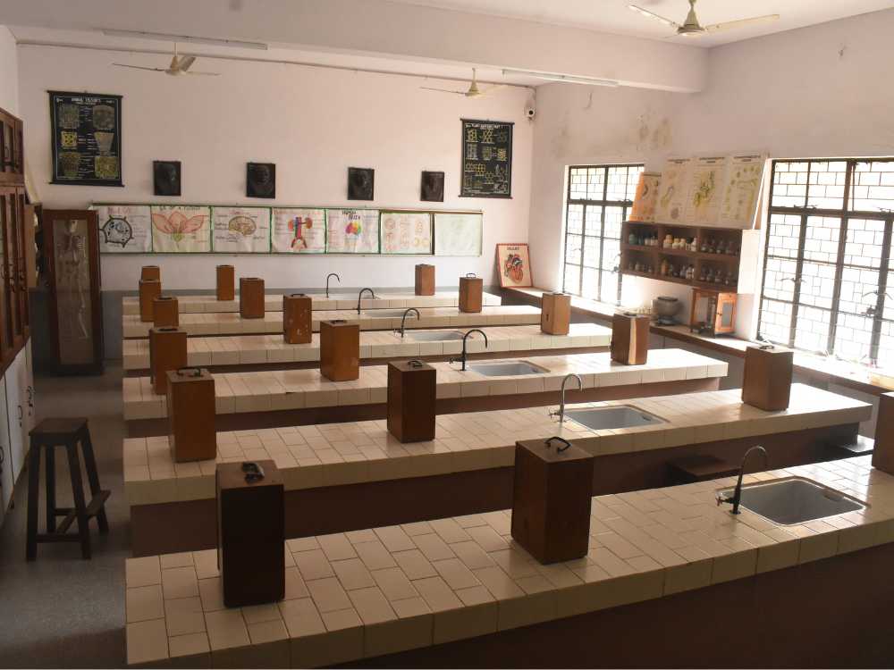 Bio Lab